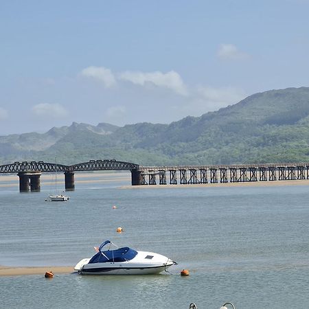The Penthouse Ny Loft Apartment Barmouth Buitenkant foto